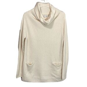 VINCE - IVORY TURTLENECK - 100% CASHMERE - FITS LIKE A MEDIUM - EXC COND B18